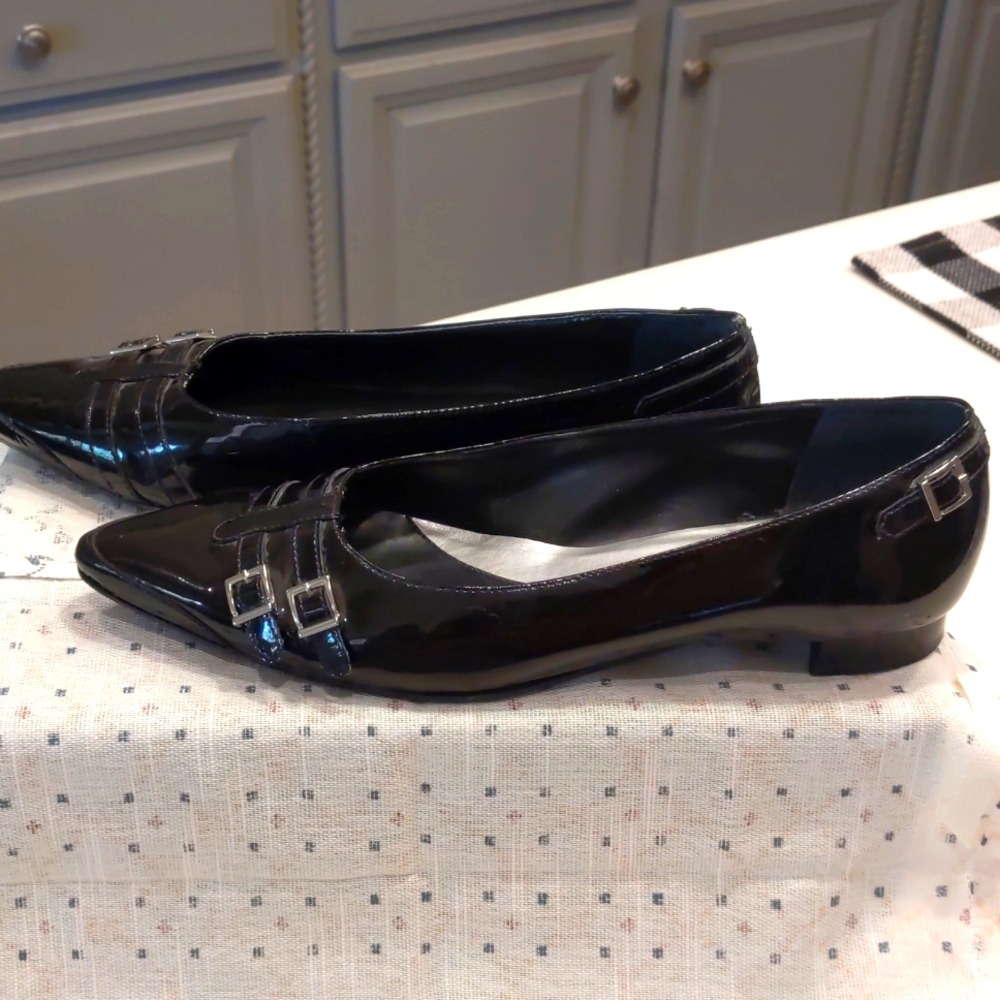 Patent leather flats